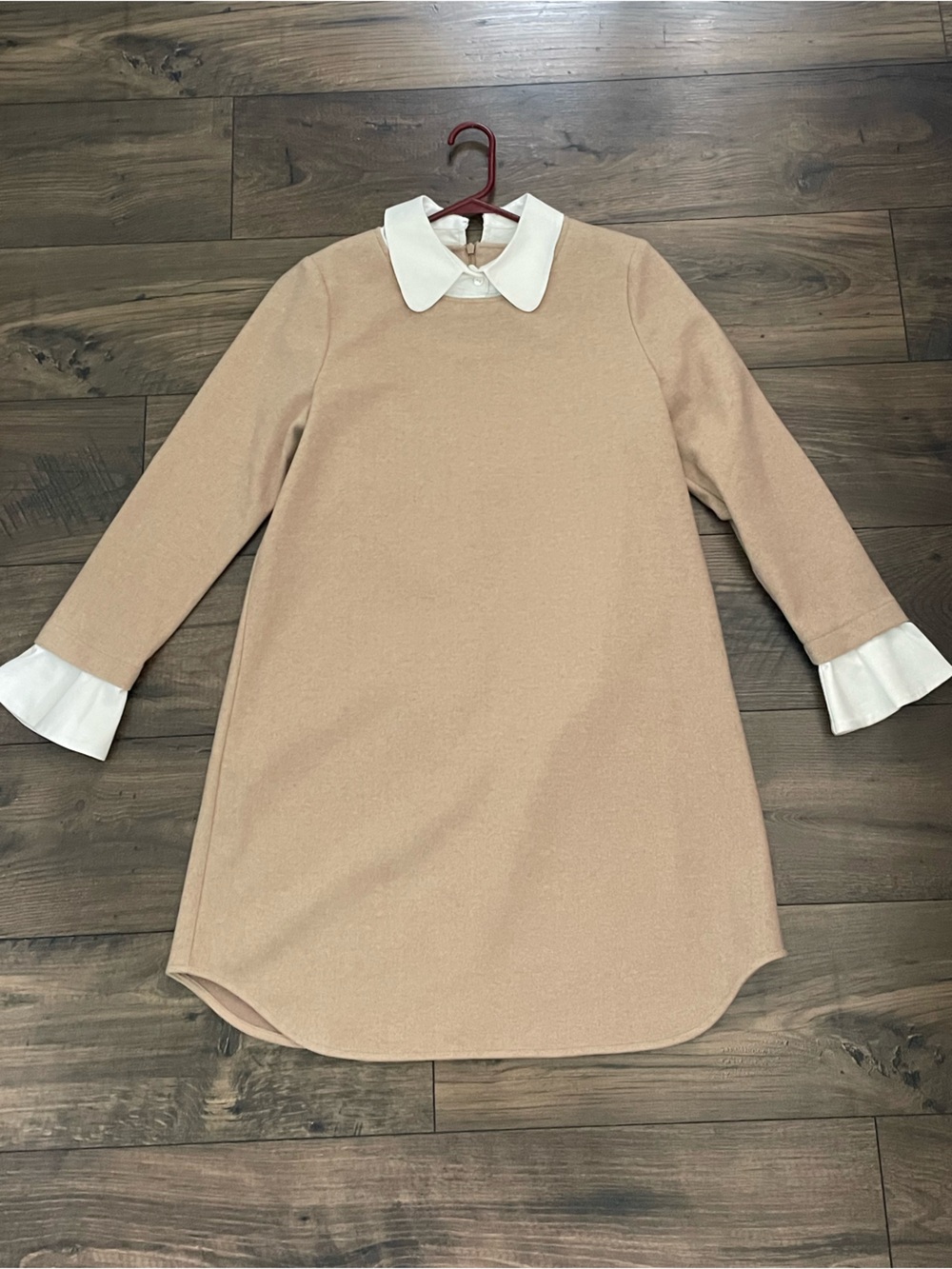 Tuckernuck Dakotah Shift Dress with White Collar & Cuffs Medium - Picture 5 of 9